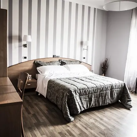 Πανσιόν St Peter Bed In 3*