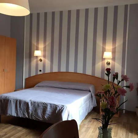 St Peter Bed In 3*