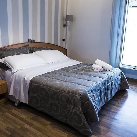 St Peter Bed In 3* Rome